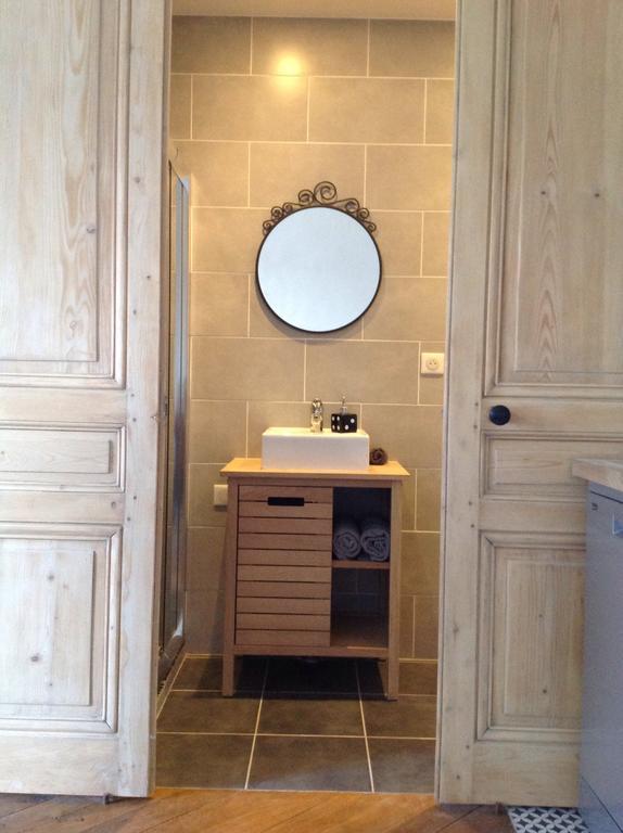Ferienwohnung Cocon Au Pied De La Croix Rousse Lyon Zimmer foto